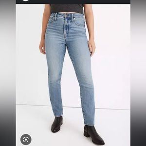 Madewell curvy perfect vintage jean in Banner wash